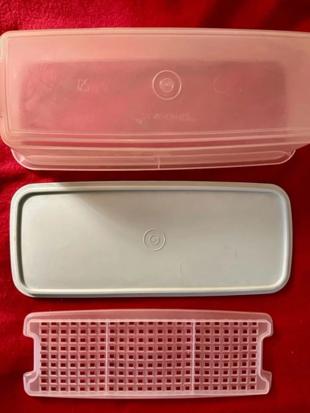 VTG Tupperware Lot Celery Vegetable Crisper, Deli Keeper & Lettuce Crisper
